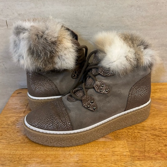 Women's Manas Marta Leather Wedge Boots with Rabbit Fur Trim - Picture 3 of 13